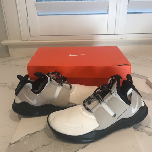 nike free commuter 2019